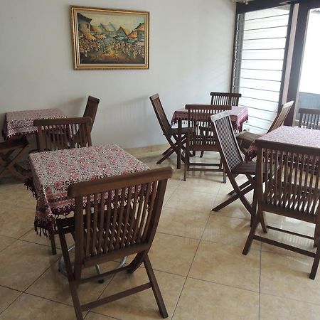 Rumah Polonia Guest House Jakarta Exterior foto